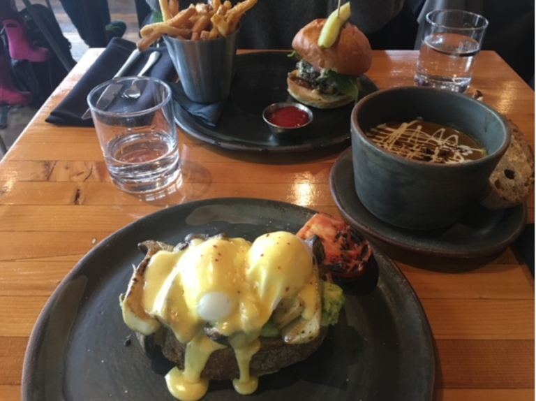 バンクーバーでおすすめなブランチスポット