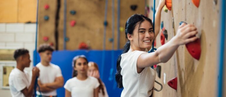 クライミング